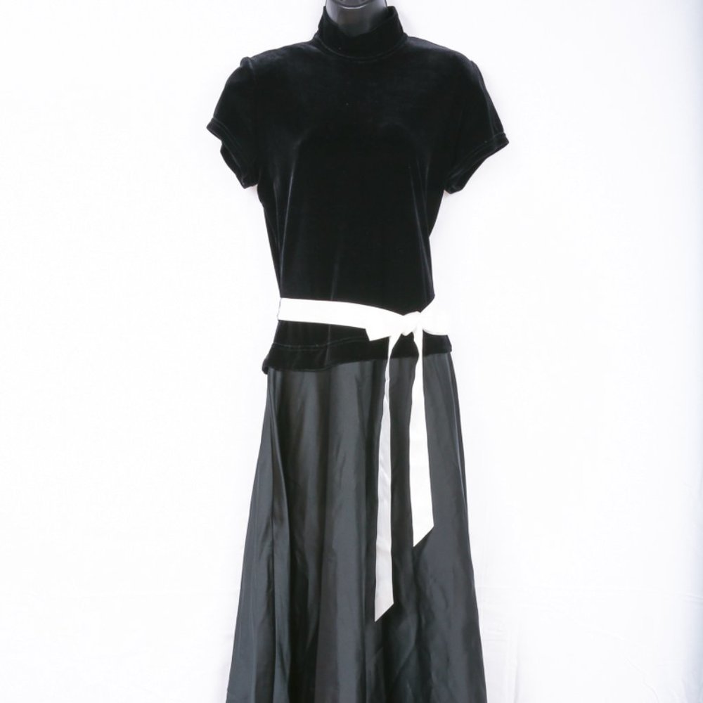 Cache Black Velvet Long Formal Dress & Sash 14